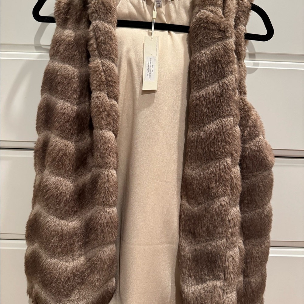 Lavender Brown Faux Fur Hooded Vest in Coco Camel / New with Tags - Picture 2 of 5